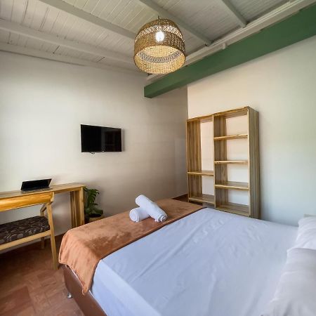 Hotel Casa Las Palmas เมเดยิน ภายนอก รูปภาพ